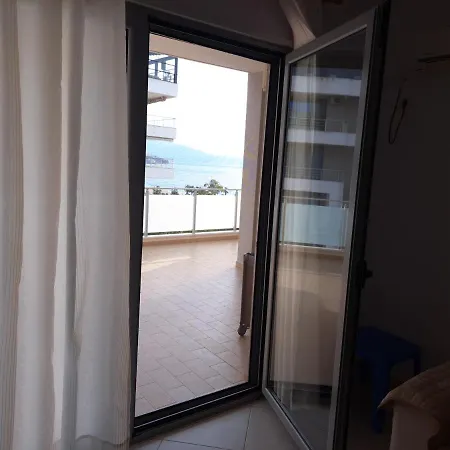 Apartment Aura *