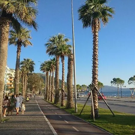 Διαμέρισμα Auras *